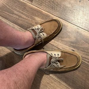 Slightly used mens Sperry top siders size 11.5